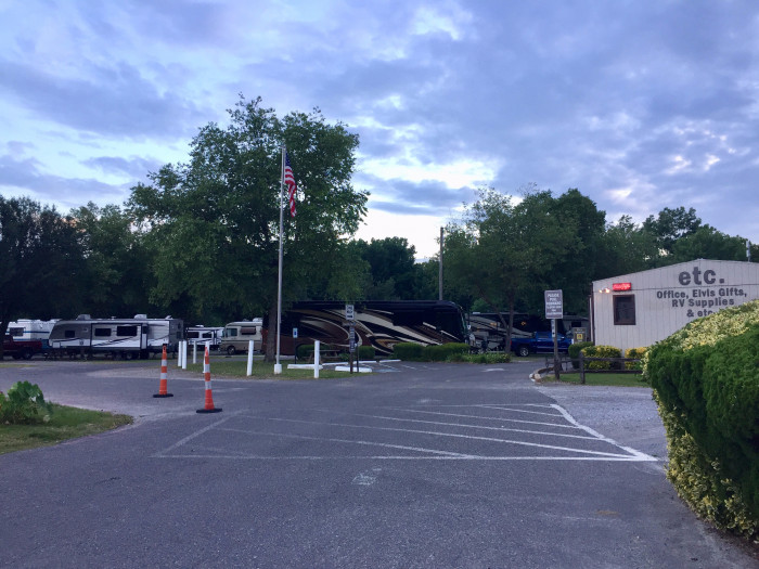 Graceland RV Park & Campground Memphis, TN Campground Reviews